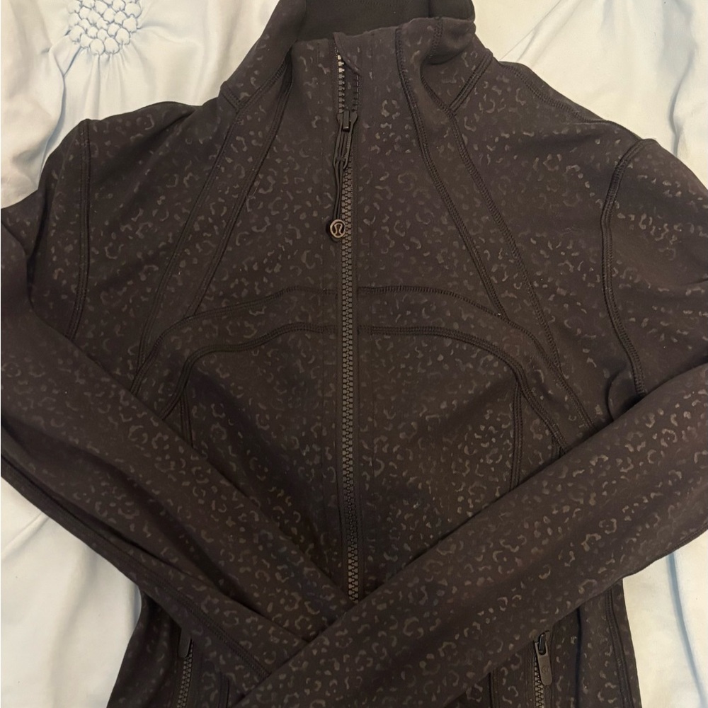 Lululemon Leopard Daisy Emboss Black Cropped Define Jacket